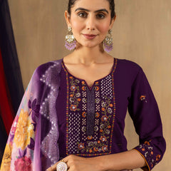 Elegant Straight Kurti Pant Dupatta Set