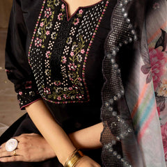Elegant Straight Kurti Pant Dupatta Set