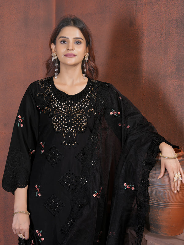 Elegant Straight Kurti Pant Dupatta Set