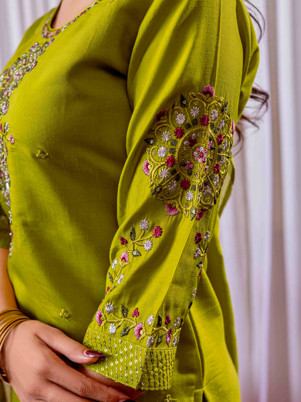 Elegant Straight Kurti Pant Dupatta Set