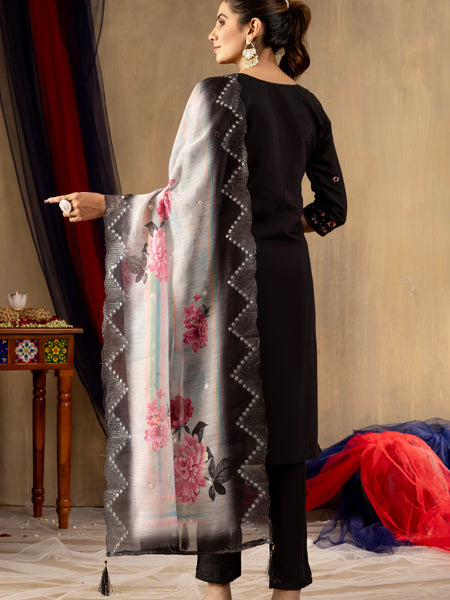 Elegant Straight Kurti Pant Dupatta Set