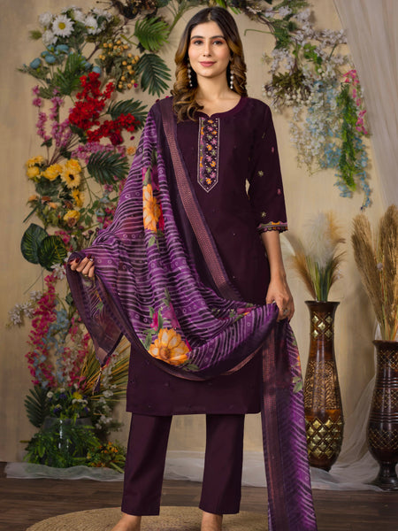 Elegant Straight Kurti Pant Dupatta Set
