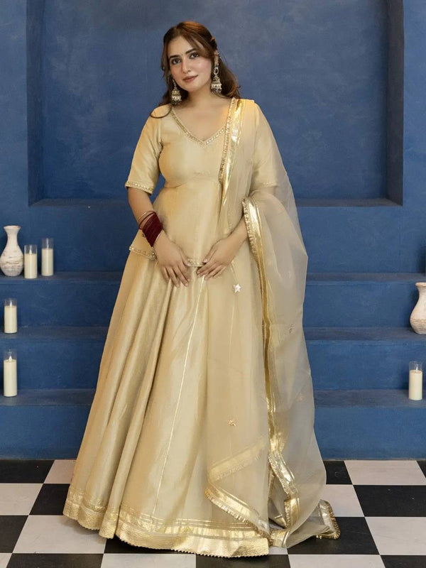 Heavy Bids hand Embroidery Work Wtih Back Side Zipper Top Lehenga
