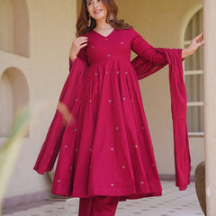 New Designer Anarkali Suit In New Fancy Style