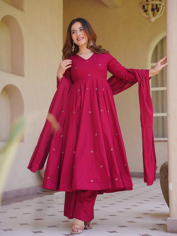 New Designer Anarkali Suit In New Fancy Style
