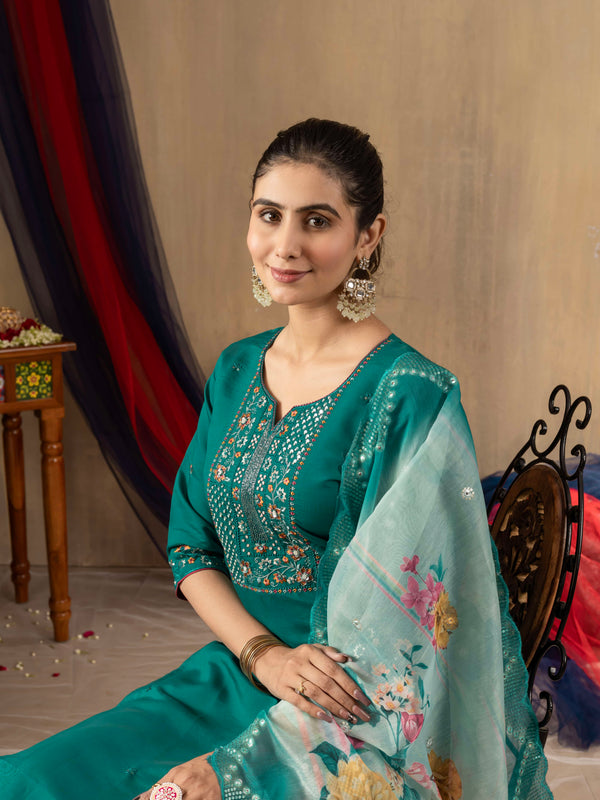 Elegant Straight Kurti Pant Dupatta Set