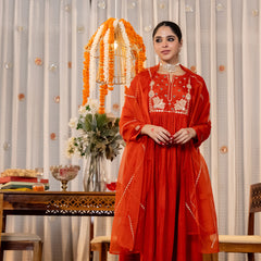 Women's Chanderi Silk Embroidered Kurti Pant Set with Embroidered Chanderi Dupatta