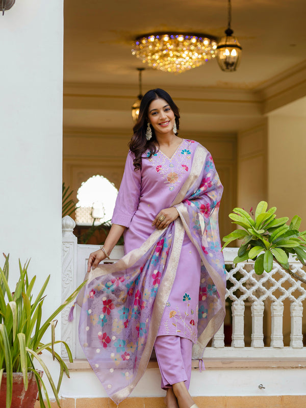 Viscose Gadhwal With Embroidered Beads Top Bottom Suit Set