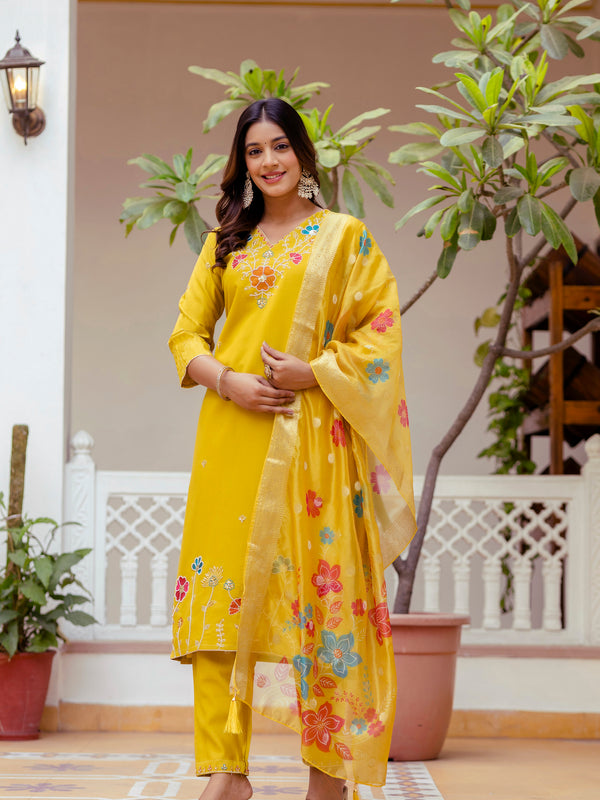 Viscose Gadhwal With Embroidered Beads Top Bottom Suit Set