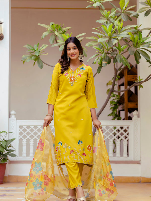 Viscose Gadhwal With Embroidered Beads Top Bottom Suit Set