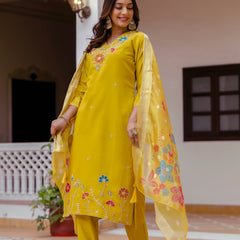 Viscose Gadhwal With Embroidered Beads Top Bottom Suit Set