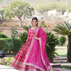 Viscose Jacquard Gown with Russian Silk Dupatta