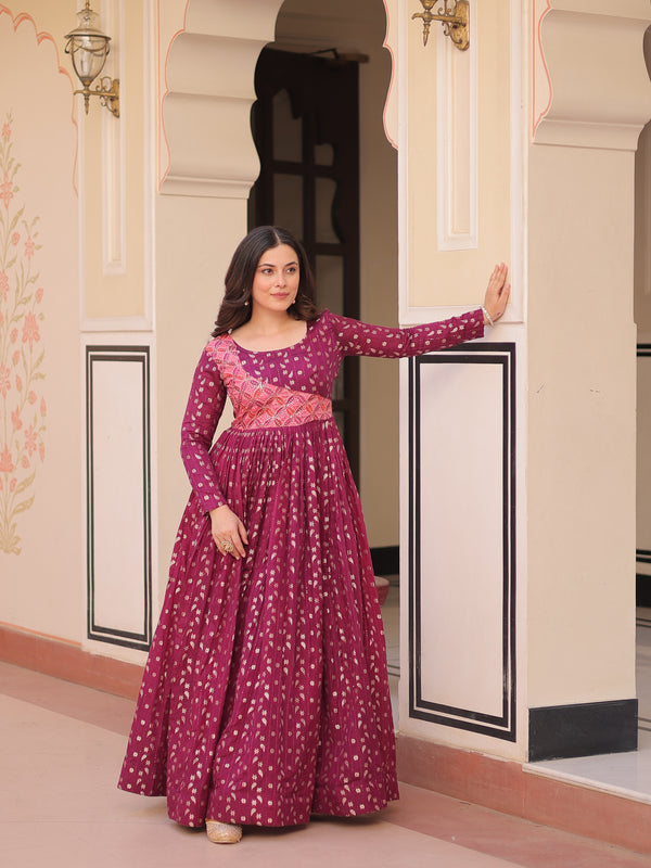 Position Print Choli Jequard Weave Gown
