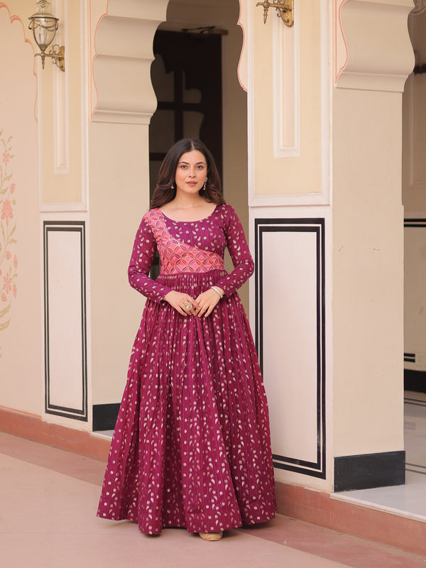 Position Print Choli Jequard Weave Gown