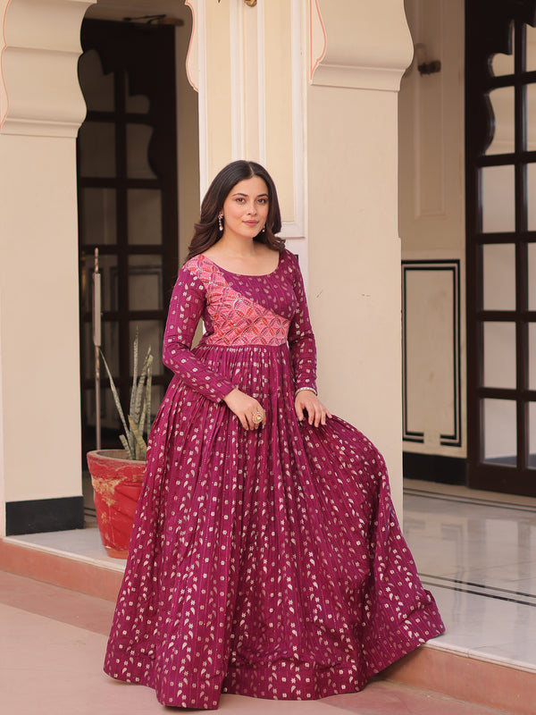 Position Print Choli Jequard Weave Gown