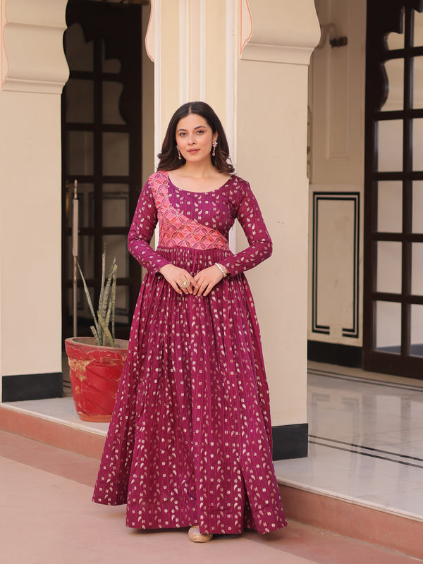 Position Print Choli Jequard Weave Gown