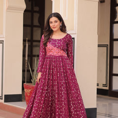 Position Print Choli Jequard Weave Gown