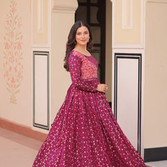 Position Print Choli Jequard Weave Gown