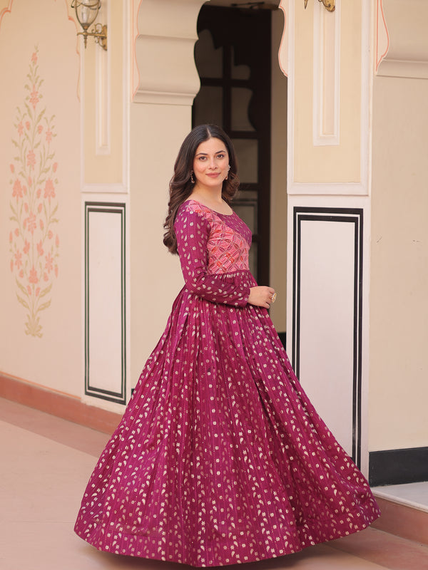 Position Print Choli Jequard Weave Gown