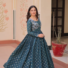 Position Print Choli Jequard Weave Gown