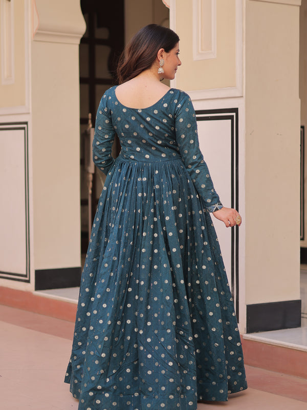 Position Print Choli Jequard Weave Gown