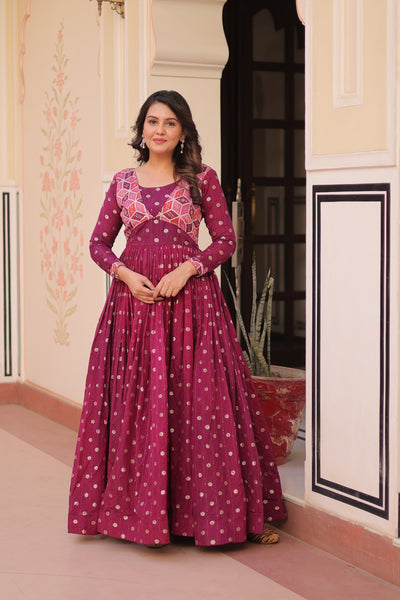 Position Print Choli Jequard Weave Gown