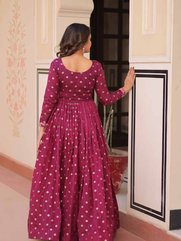 Position Print Choli Jequard Weave Gown