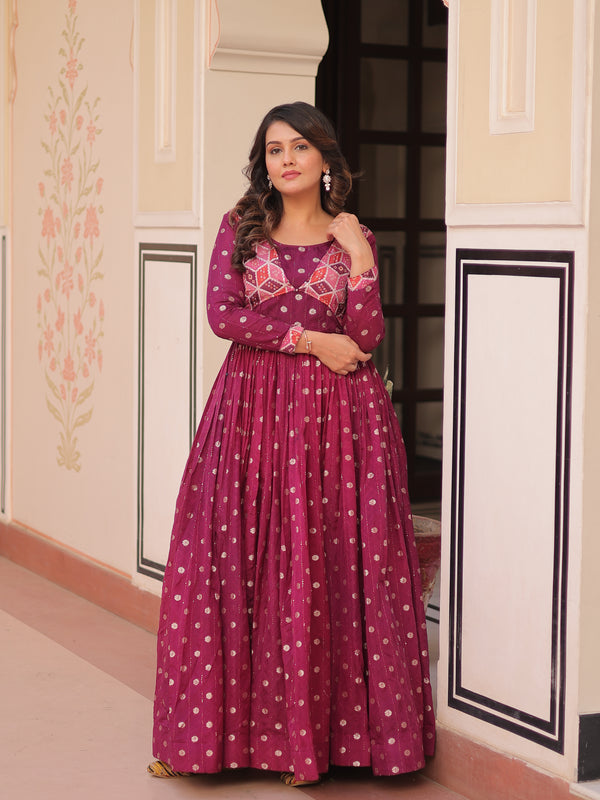 Position Print Choli Jequard Weave Gown