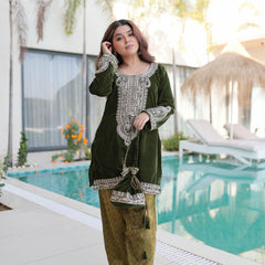 9000 Velvet Zari Coding Embroidered Top-Pant with Batwa