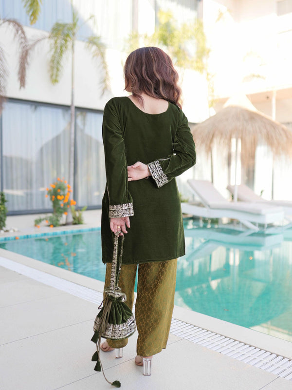 9000 Velvet Zari Coding Embroidered Top-Pant with Batwa