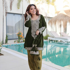 9000 Velvet Zari Coding Embroidered Top-Pant with Batwa