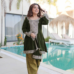 9000 Velvet Zari Coding Embroidered Top-Pant with Batwa
