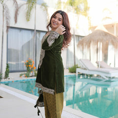 9000 Velvet Zari Coding Embroidered Top-Pant with Batwa