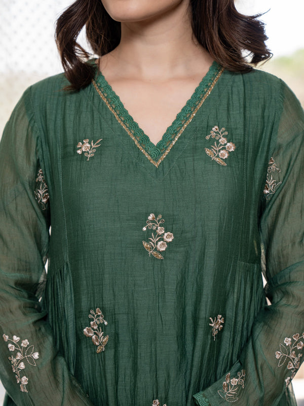 Women's Chanderi Silk Embroidered Kurti Pant Set with Embroidered Chanderi Gadhwal Dupatta