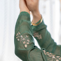 Women's Chanderi Silk Embroidered Kurti Pant Set with Embroidered Chanderi Gadhwal Dupatta