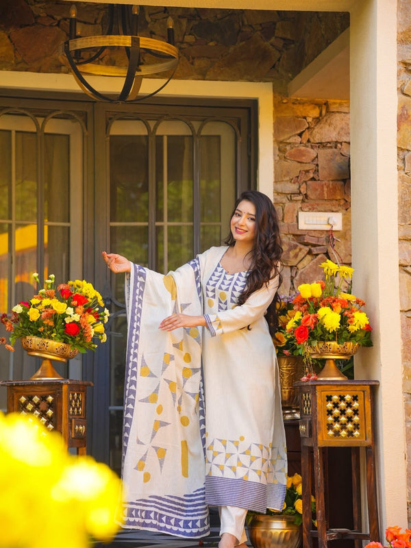 Women's Muslin Printed Kurti Pant Set with Printed Muslin Dupatta