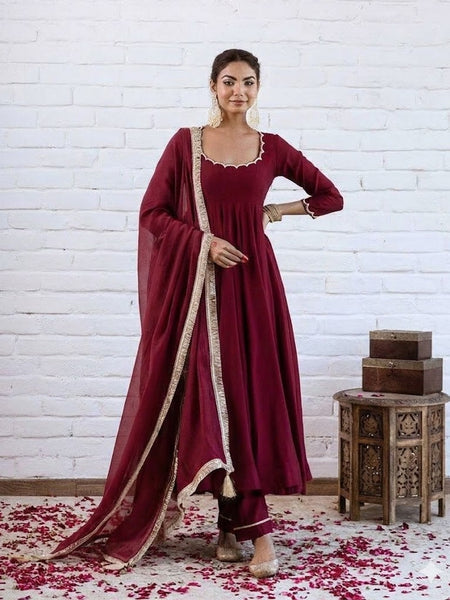 Women's Chanderi Silk Solid Kurti Pant Set with Silk Blend Dupatta