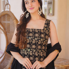 Women's Silk Blend Embroidered Kurti Pant Set with Embellished Silk Blend Dupatta