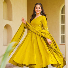 Viscose Chanderi Embroidered Kurti Pant Set with Embellished Chanderi Dupatta