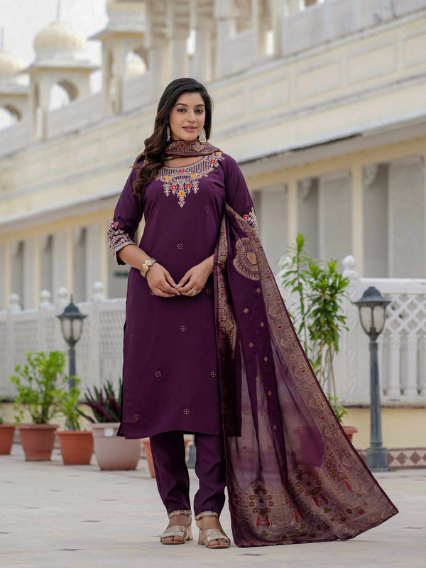 Elegant Straight Kurti Pant Dupatta Set