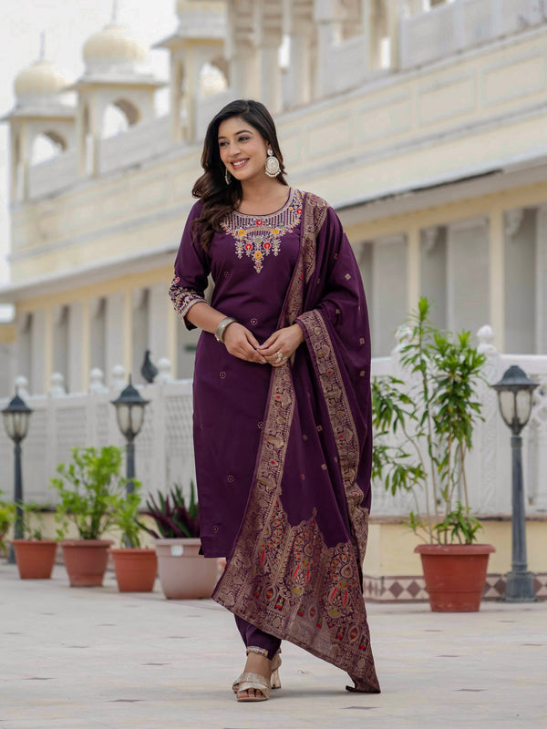 Elegant Straight Kurti Pant Dupatta Set