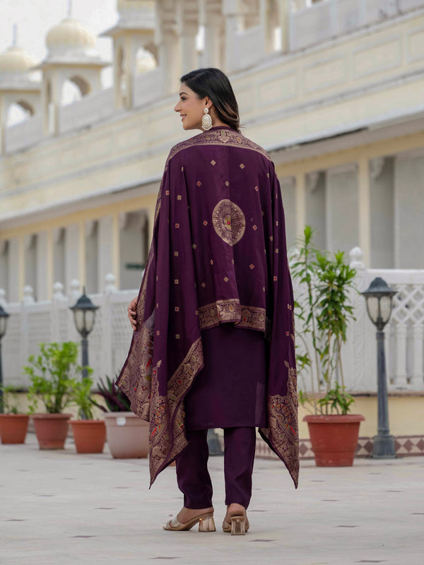 Elegant Straight Kurti Pant Dupatta Set