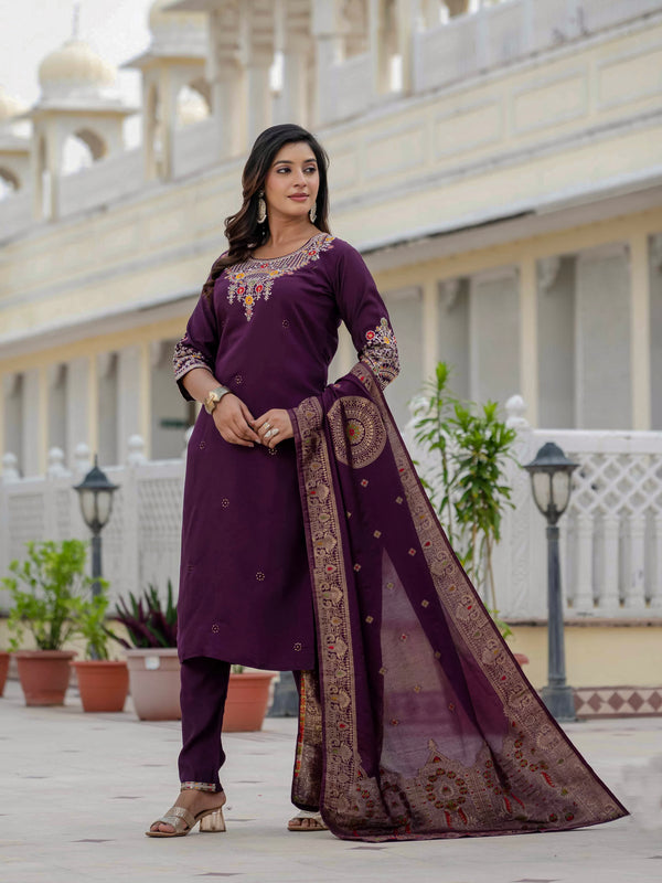 Elegant Straight Kurti Pant Dupatta Set