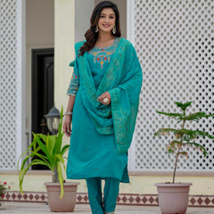 Elegant Straight Kurti Pant Dupatta Set