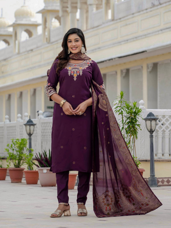 Elegant Straight Kurti Pant Dupatta Set