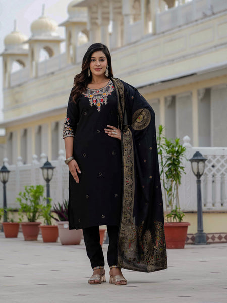 Elegant Straight Kurti Pant Dupatta Set