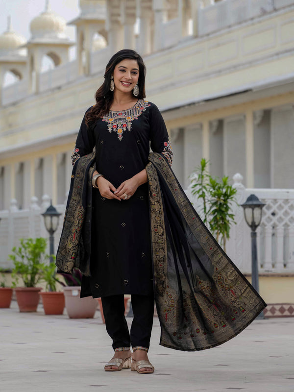 Elegant Straight Kurti Pant Dupatta Set