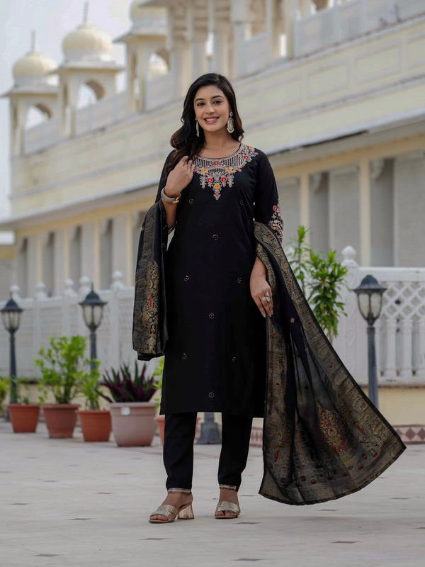 Elegant Straight Kurti Pant Dupatta Set