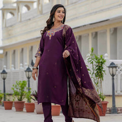 Elegant Straight Kurti Pant Dupatta Set