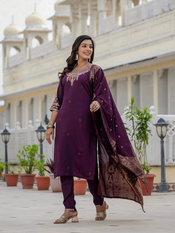 Elegant Straight Kurti Pant Dupatta Set